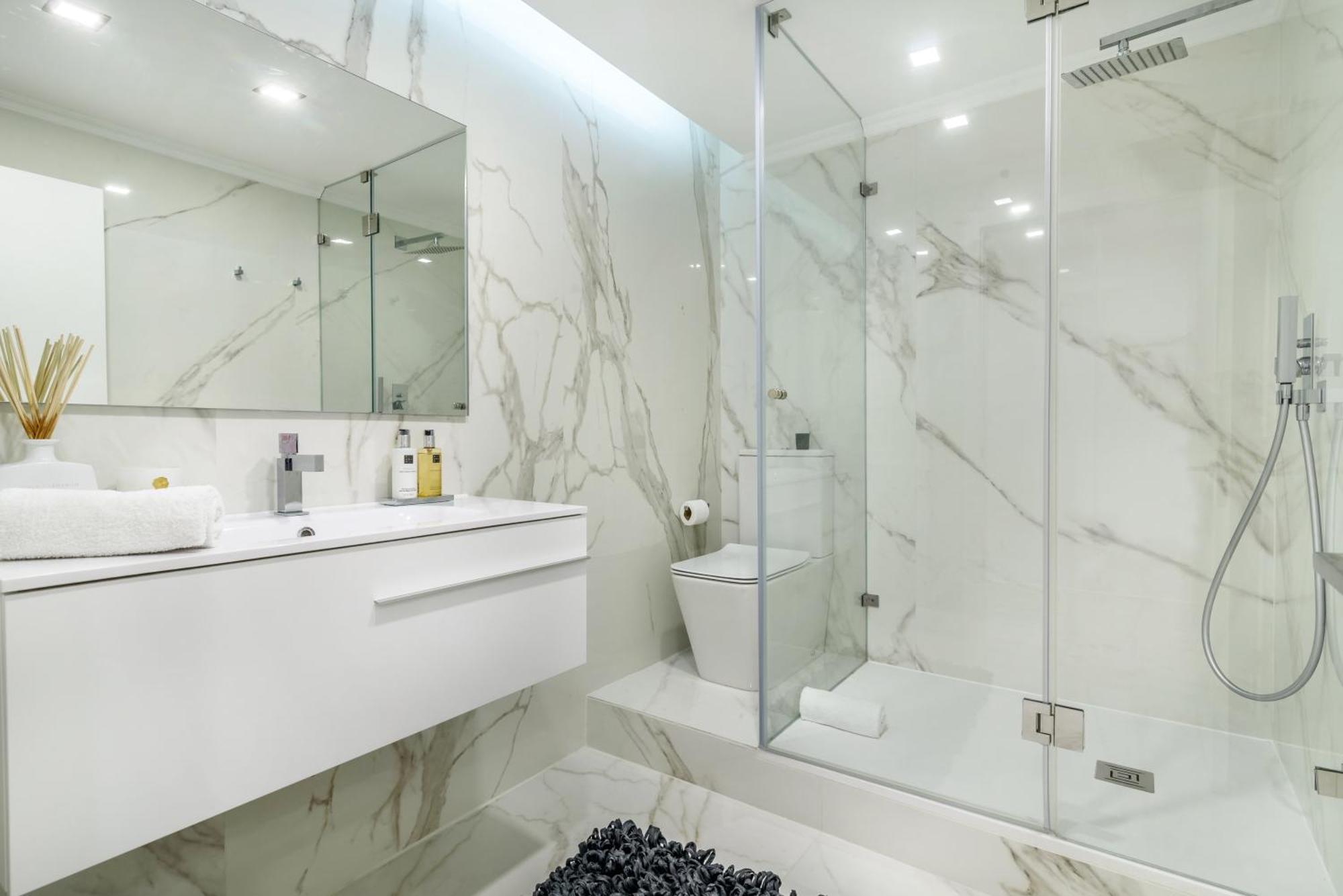 Whome City Chic Escape: Your Stylish Haven In Downtown Lisboa Ngoại thất bức ảnh